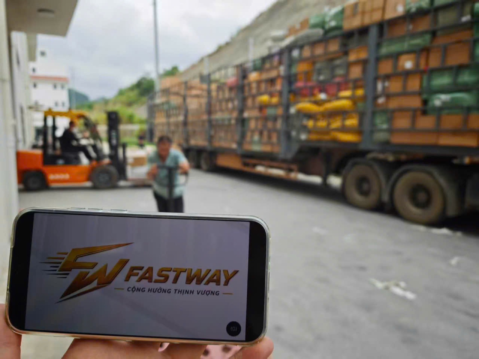 Vận chuyển hàng hoá FASTWAY999